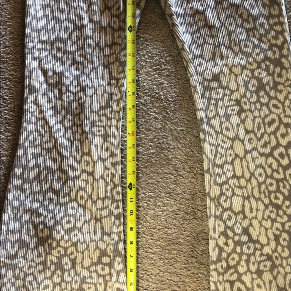 Leopard print corduroy bell bottoms - Picture 4 of 5